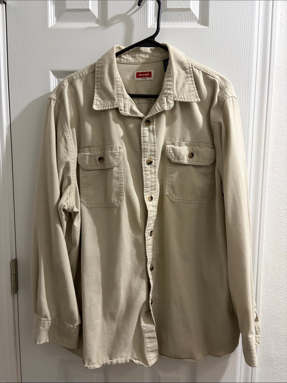 Wrangler Men's Beige Button-Front Shirt Jacket